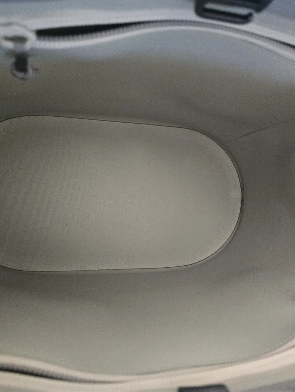 Yeti Two-Tone Gray Soft Cooler Tote Camino 20 - Picture 3 of 6